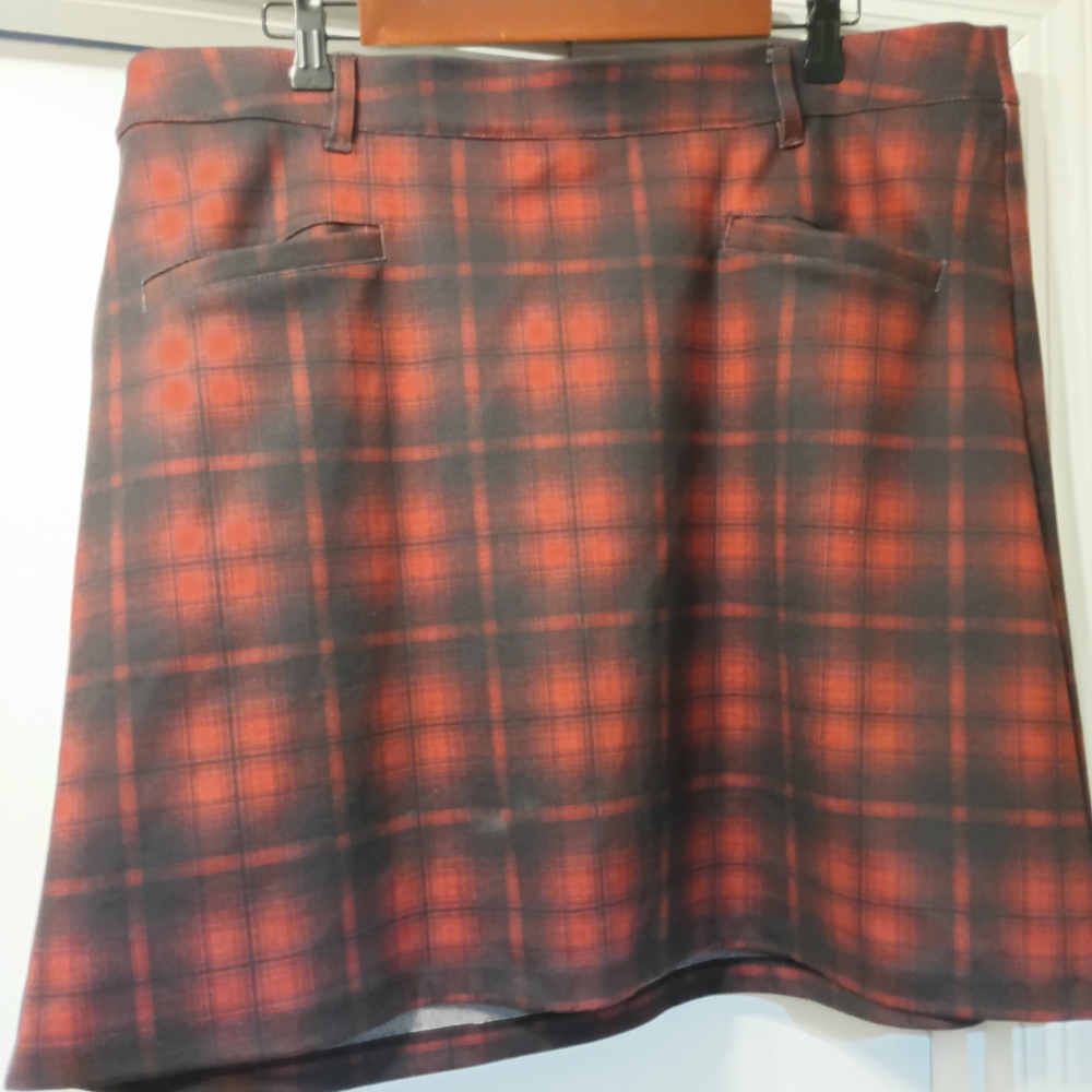 Plaid Red and Black Plus Size Women's Mini Skirt
